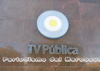 La Federación Internacional de Periodistas rechazó propuesta de Javier Milei de privatizar medios públicos