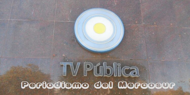 La Federación Internacional de Periodistas rechazó propuesta de Javier Milei de privatizar medios públicos