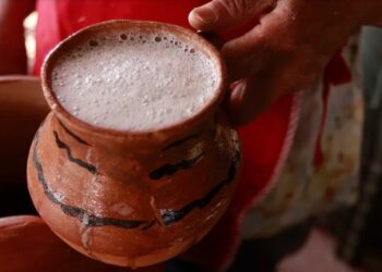La bebida milenaria olvidada que está ‘renaciendo’ en Ciudad de México gracias a los jóvenes