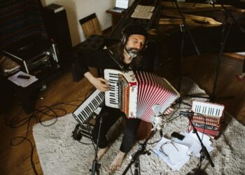 El Chango Spasiuk dice «Taco y suela» en Niceto Club