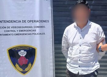 Secuestran auto con pedido de captura y detienen a su conductor