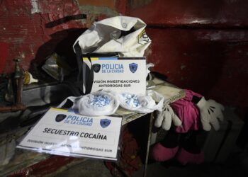 Desbaratan banda narco y clausuran bunker tras seis allanamientos en La Boca
