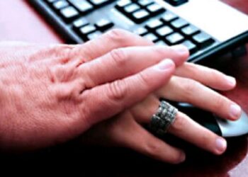 Una de cada cuatro mujeres es acosada online