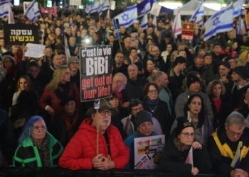 Hamás advierte: «habrá libertad para los rehenes solo si Israel frena la guerra»