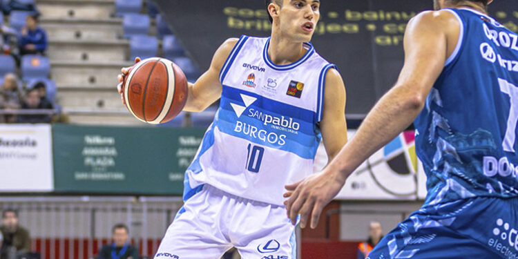 El argentino Gonzalo Corbalán es figura en el básquetbol español de ascenso