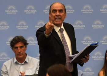 Guillermo Francos advirtió que si la ley «Bases» no se aprueba «se va a ajustar de otra manera»