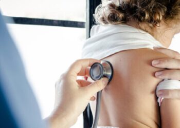 En Europa piden no enviar a la escuela a niños con síntomas de gripe