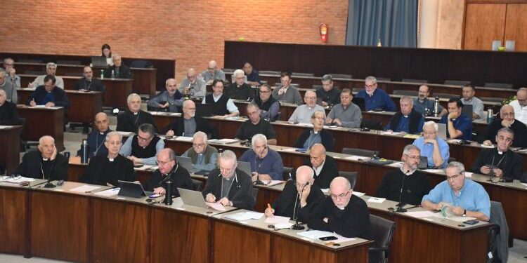 El Episcopado concluye el proceso de renuncia a la asignación que recibía del Estado