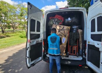 Incautan 850 prendas de contrabando en Villa Lugano valuadas en más de 17 millones de pesos