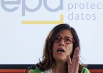 La Agencia de Protección de Datos prohíbe a Worldcoin seguir recopilando en España datos del iris