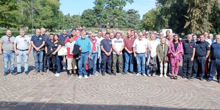La Defensora María Celeste Vouilloud de Vicente López se reunió con el Presidente de Bomberos Voluntarios de Vicente López