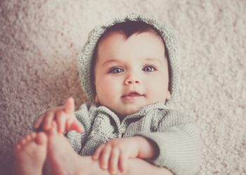 ¿Por qué nacen tan pocos niños en España?