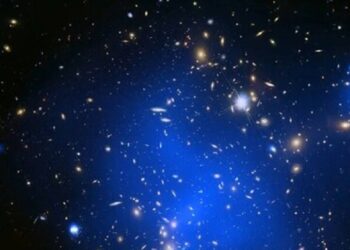Galaxias enanas y faros en la niebla del universo