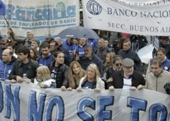 Juntaron un millón de firmas contra la privatización del Banco Nación