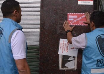 La Policía de la Ciudad secuestró en Parque Patricios juguetes apócrifos por un valor de 320 millones de pesos y clausuraron locales