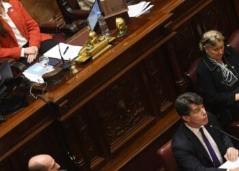 Ya son más de 50 los funcionarios que renunciaron en menos de 6 meses de gestión