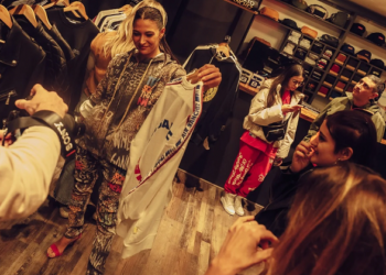 Roberto Sánchez, el diseñador que es furor entre los traperos, llegó a Nuevo Quilmes Plaza Centro Comercial