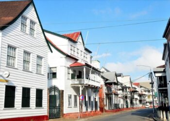 ¿Cuál es el país más pequeño de Sudamérica?