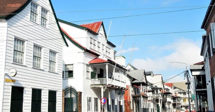 ¿Cuál es el país más pequeño de Sudamérica?