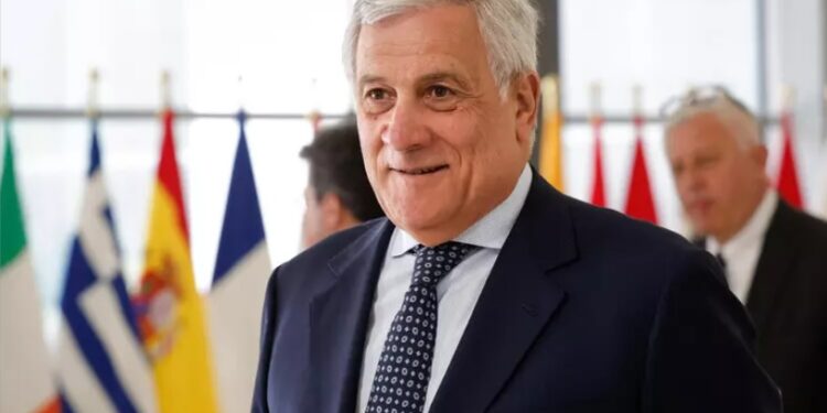 «Nuestra atención hacia la Argentina es máxima», dice el canciller Tajani
