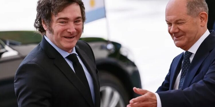 Javier Milei se encontró con el canciller Olaf Scholz en su primera reunión de trabajo con un líder socialista