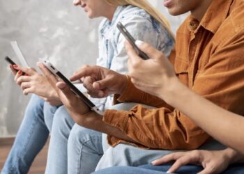 El uso excesivo de los dispositivos digitales puede convertirse en adicción