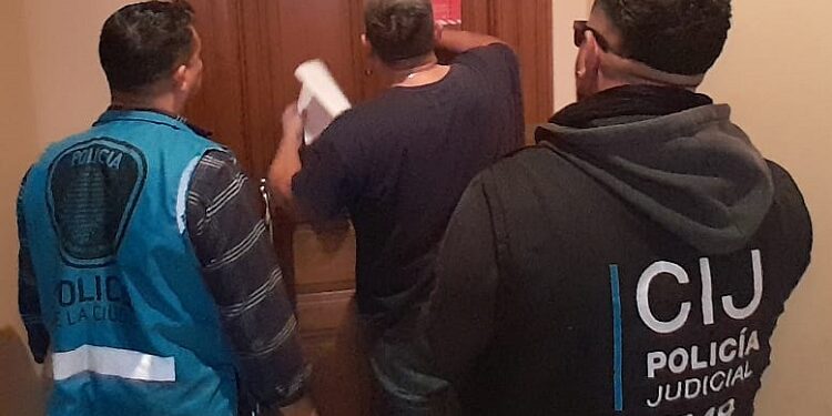 Desenmascaran a una falsa médica psiquiátrica en su consultorio de Monserrat