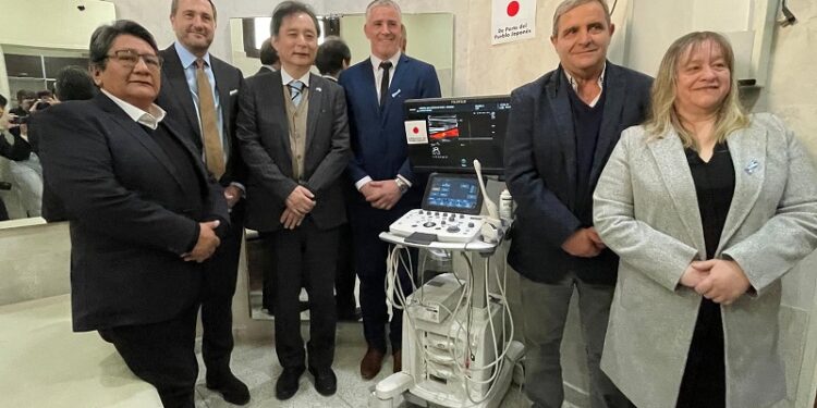 La Embajada De Japón en la Argentina entrego un ecógrafo al Hospital San Antonio De Padua En Navarro, Provincia De Buenos Aires
