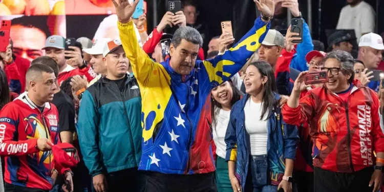Elecciones en Venezuela: Nicolás Maduro pide “respeto a la voluntad popular” al ser proclamado presidente entre denuncias de fraude de la oposición