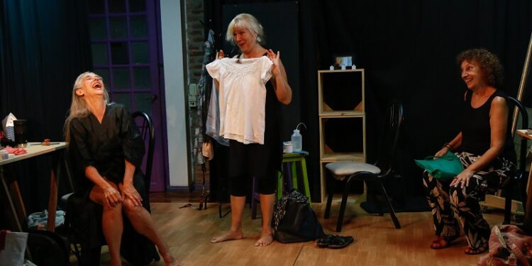 «Ni rotas, ni descosidas», un drama cómico musical que estrena el Viernes 9 de agosto