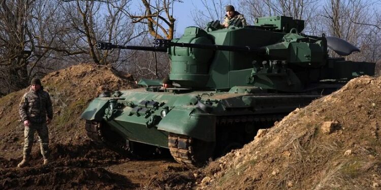 Ucrania da por controlada la situación en Járkov mientras Rusia avanza en Donetsk