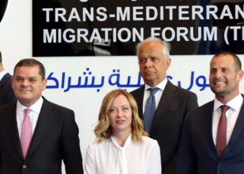 Giorgia Meloni advierte que los migrantes ilegales son enemigos de los legales