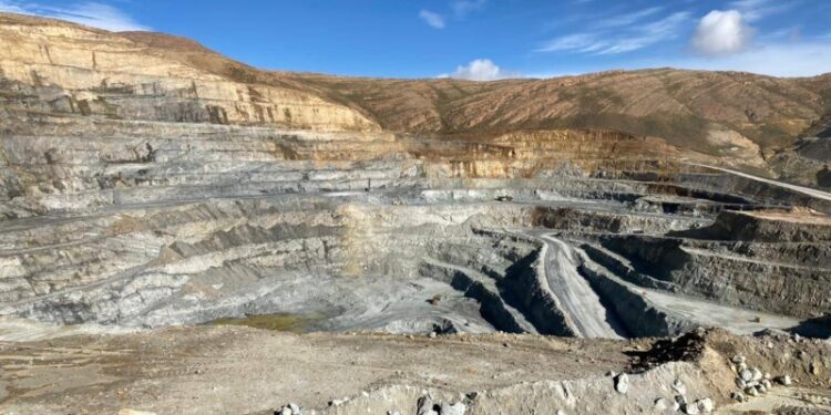 La Ley de Glaciares y las disputas por la megaminería