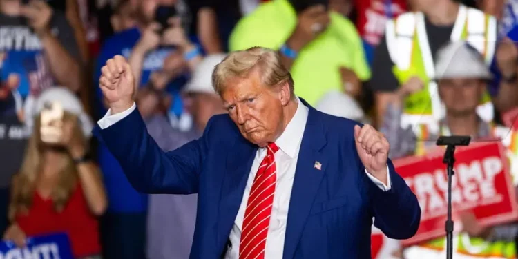 Trump pone en discusión derechos de personas transgénero