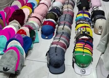 Millonaria incautación de prendas truchas en Flores, Balvanera y Soldati