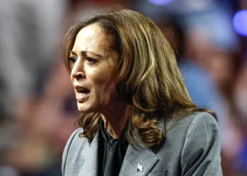 Fuerte crítica de Kamala Harris y grupos judíos a Donald Trump