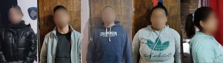 Desbaratan banda narco en Barrio Fraga: detienen a cinco dealers y secuestran casi 200 dosis de cocaína