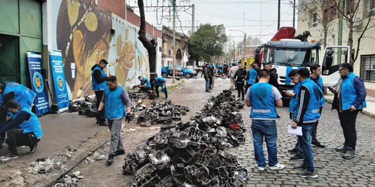 Cayeron los ladrones del agua en Villa Luro tras robar ocho medidores