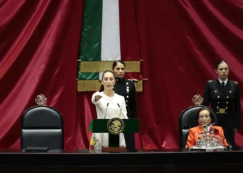 Claudia Sheinbaum asume como la primera mujer presidenta de México