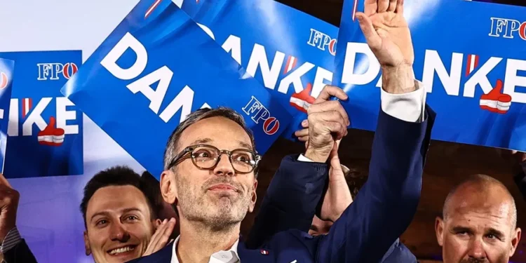 Cuatro claves y tres posibles escenarios políticos en Austria tras el triunfo de la ultraderecha