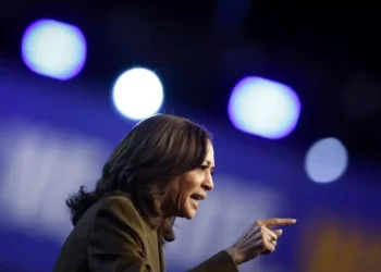 Kamala Harris publicó su informe médico y pide el de Donald Trump