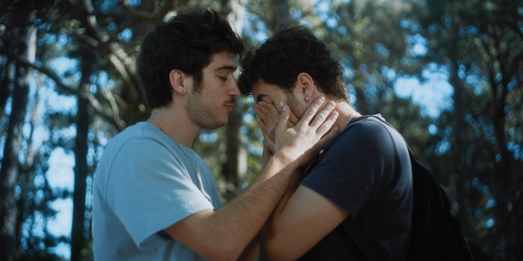 Los amantes astronautas: «No se te nota que sos gay»