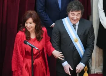 El Gobierno dio de baja la jubilación y la pensión de privilegio que percibe Cristina Kirchner