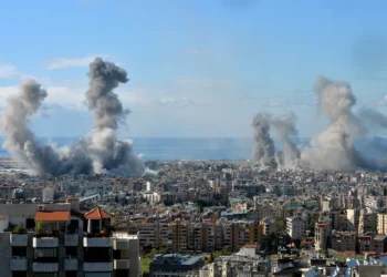 Israel ataca el centro de Beirut en medio de las expectativas por un alto el fuego en el Líbano