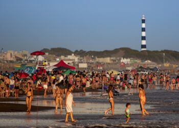 3 playas doradas para estas vacaciones muy cerca de casa