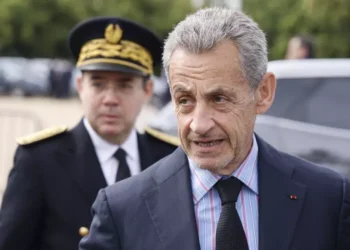Nicolás Sarkozy condenado por corrupción a tres años