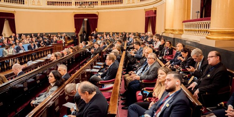 Líderes de tres continentes asumen el Compromiso de Madrid: una década de acción por la libertad y la cultura de la vida