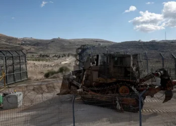 Israel lanza 17 bombardeos contra objetivos militares del antiguo régimen de Siria