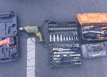 Detienen en Villa Urquiza a seis ladrones con inhibidores