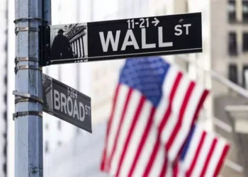 La inteligencia artificial amenaza 200 mil puestos en Wall Street